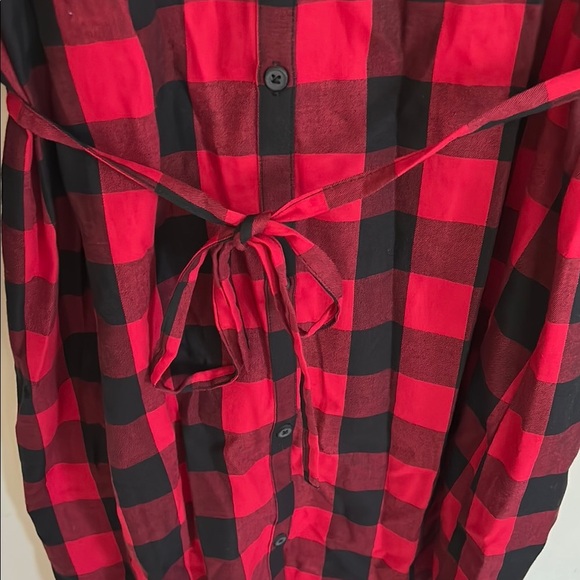 Place Red and Black Cuffed Long Sleeve Shirt Dress - Picture 4 of 5